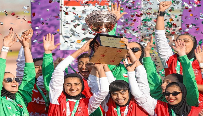 قهرمانی تیم باشگاه فوتبال بانوان پرسپولیس در لیگ یک - پیک چاپار